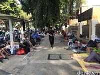 Pencari Suaka Masih di Kebon Sirih, Belum Pindah ke Islamic Center