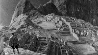 Sebuah lokasi reruntuhan suku Inca bernama Machu Picchu yang terletak di wilayah pegunungan Peru. Istimewa/Three Lions/Getty Images.