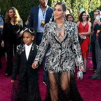 3. Blue Ivy CarterKekayaan orang tua Blue Ivy membuatnya bisa menerima $1 miliar (Rp 14 triliunan). Anak sulung dari musisi Beyonce dan Jay-Z yang kini berusia sembilan tahun tersebut dilaporkan akan mewarisi harta senilai $1 juta. Blue sendiri memiliki sepasang adik kembar. Foto: Kevin Winter/Getty Images