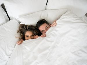 Seberapa Sering Pasutri Harus Bercinta dalam Seminggu?