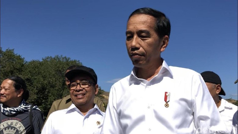 Jokowi Tak Segan Cabut Izin Perusahaan yang Cemari Danau Toba