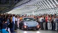 Perakitan terakhir VW Beetle di Puebla, Meksiko, berlangsung pada Rabu, (11/7/2019) kemarin. Hector Vivas/Getty Images.