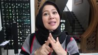 Jago Masak, Istri Denny 'Cagur' Bagikan Resep Seblak Ceker Super Pedas