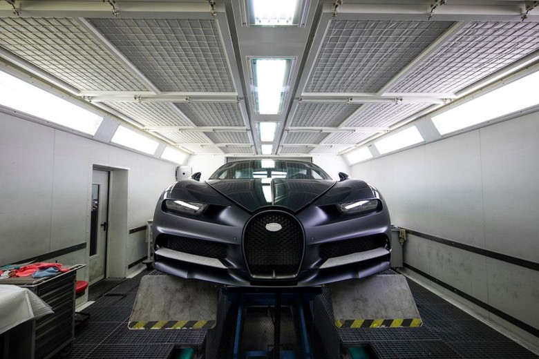 Limited Edition 110 ans Bugatti Foto: Pool (Leftlanenews) Limited Edition 110 ans Bugatti Foto: Pool (Leftlanenews)