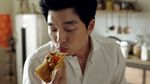 Baru Ulang Tahun ke-40, Ini Manisnya Gong Yoo Kala Makan Es Krim