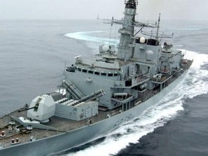 Kapal-kapal Bersenjata Iran Coba Halangi Tanker Minyak Inggris