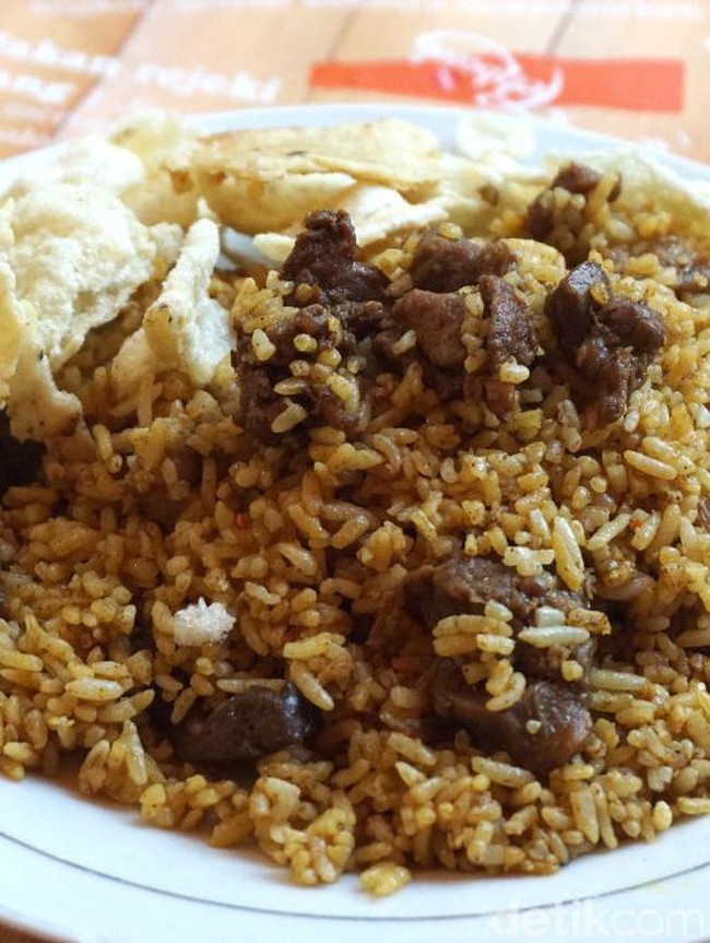 10 Nasi Goreng Paling Legendaris di Jakarta, Ada yang Sejak 1958!