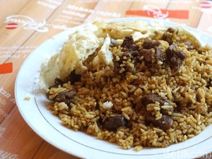5 Nasi Goreng Terkenal di Jakarta, Ada yang Viral Sampai Antre