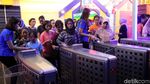 Potret Seru 1.029 Anak Yatim Coba Trans Studio Jakarta di Cibubur