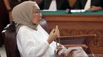 Potret Ratna Sarumpaet Menitikan Air Mata Saat Jalani Sidang