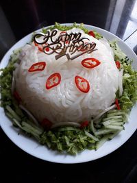 Unik Kue Ulang Tahun Ini Berbentuk Laksa yang Gurih