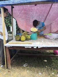 Jual Durian Kupas dengan Harga Murah, Penjual Durian dari Kedah Ini Viral