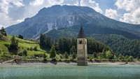 Walau begitu, danau ini tetap menjadi salah satu atraksi favorit wisatawan di sana. (iStock)