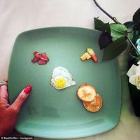 Tampil Menawan, Rihanna Paling Gemar Sarapan dengan Telur hingga Nanas