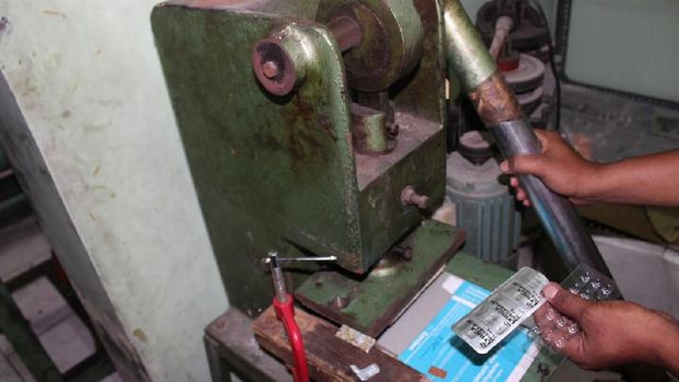 Bareskrim Ungkap Praktek Pabrik Obat Paten Palsu di Semarang