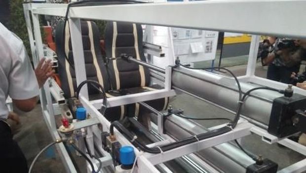 Uji Kursi Bus
