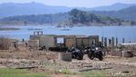 Sisa Perkampungan yang Hilang Kembali Terlihat di Waduk Jatigede