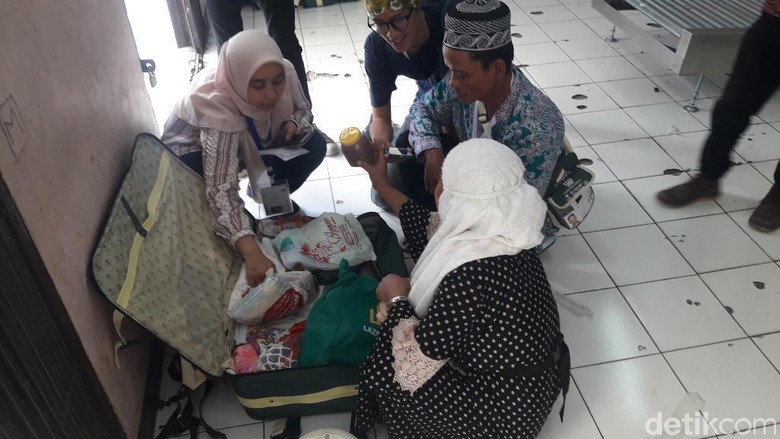 Selain Rokok, Rice Cooker-Pemanas Air Jemaah Haji Asal Jabar Juga Disita Selain Rokok, Rice Cooker-Pemanas Air Jemaah Haji Asal Jabar Juga Disita