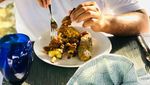 Gaya Kulineran Mewah DJ Khaled Saat Makan di Pesawat Pribadi