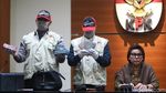 KPK Tunjukkan Barang Bukti Uang Suap Gubernur Kepri