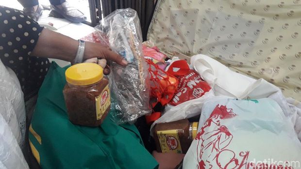 Beberapa barang yang dibawa jemaah haji