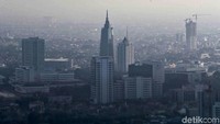 Kabut polusi udara di Ibu kota ini menjadi pemandangan sehari-hari yang bisa disaksikan oleh seluruh penghuninya. Mengerikan!