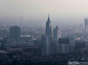 Data AirVisual Senin Pagi: Udara Jakarta Terburuk di Dunia