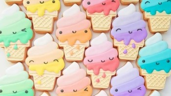 Kue-kue lucu berwarna pelangi. Foto: via Trend Chaser