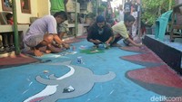 Kesan kumuh pun langsung hilang. Sepanjang gang di Kampung Pulo Baru Cirebon menjadi cantik. Terlebih lagi tema lukisan 3D di kampung tersebut adalah biota laut, sehingga mengubah pemandangan menjadi lebih segar.