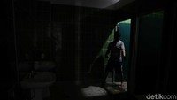 Begini kondisi kamar mandi di lokasi penampungan.
