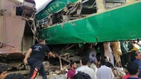 Seperti dilansir AFP dan Reuters, Kamis (11/7/2019), tabrakan dua kereta api ini terjadi di area Sadiqabad yang masuk dalam distrik Rahim Yar Khan di Provinsi Punjab pada Kamis (11/7) waktu setempat. STR/AFP.