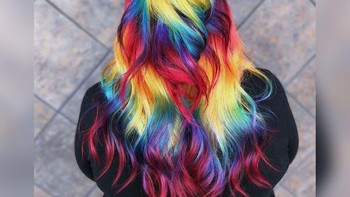 Rambut pelangi nan cantik. Foto: via Trend Chaser