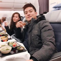 Boy mengaku jika dirinya juga mendapat banyak pertanyaan yang sama mengenai pernikahannya dengan Karen Vandela. Oleh karena itu melalui video YouTubenya itu Boy menjelaskan jika dirinya tak jadi menikahi Karen. Foto: Instagram karbearv