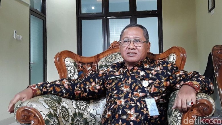 Disdikpora Janji Bantu Pasha untuk Bersekolah Lagi Disdikpora Janji Bantu Pasha untuk Bersekolah Lagi