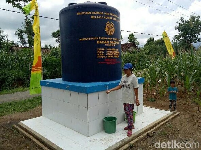 17 Desa di Empat Kecamatan Banyuwangi Kekurangan Air Bersih 17 Desa di Empat Kecamatan Banyuwangi Kekurangan Air Bersih