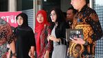Didampingi Rieke, Baiq Nuril Temui Jaksa Agung
