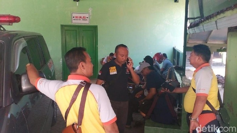 Polisi Kesulitan Identifikasi Sidik Jari Mayat dalam Karung di Blora Polisi Kesulitan Identifikasi Sidik Jari Mayat dalam Karung di Blora