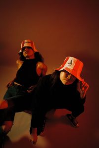 KFC Rilis Topi Stylish Multifungsi, Bisa Jadi Wadah Ayam Goreng Juga