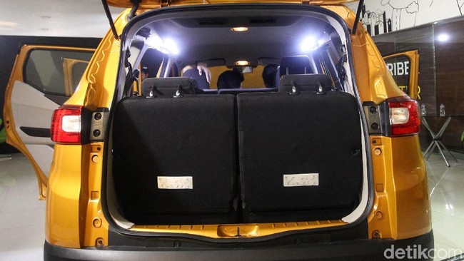 Mobil yang Cocok untuk Antar-Jemput Pramugari