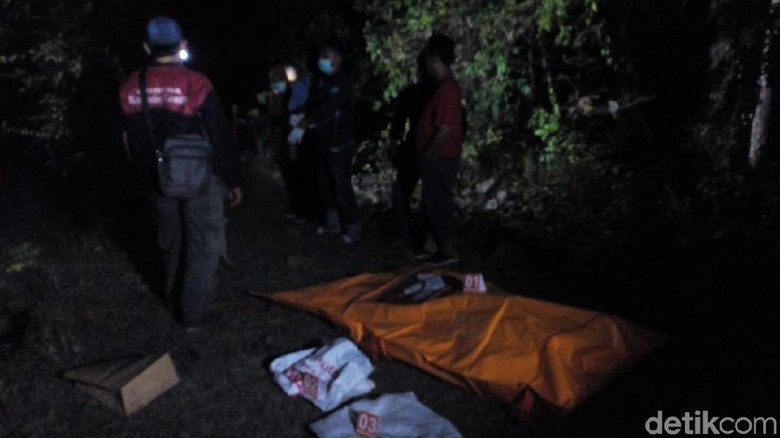 Mayat Misterius Dalam Karung di Blora Berjenis Kelamin Laki-laki Mayat Misterius Dalam Karung di Blora Berjenis Kelamin Laki-laki