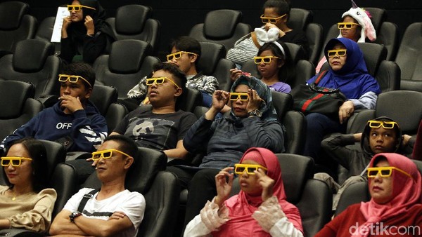 Resmi Dibuka, Trans Studio Cibubur Diserbu Pengunjung