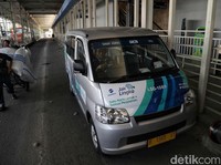 Mobil Termurah Suzuki sampai Emak-emak Ngebut Masuk Tol