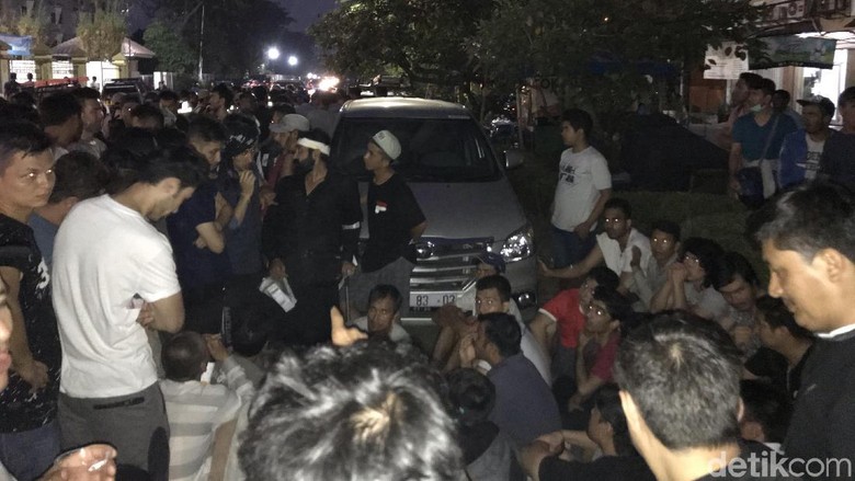 Sempat Ditahan, Mobil UNHCR Akhirnya Dilepas Pencari Suaka Sempat Ditahan, Mobil UNHCR Akhirnya Dilepas Pencari Suaka