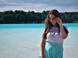 Ramai Bergaya di Danau Penuh Sampah Kimia