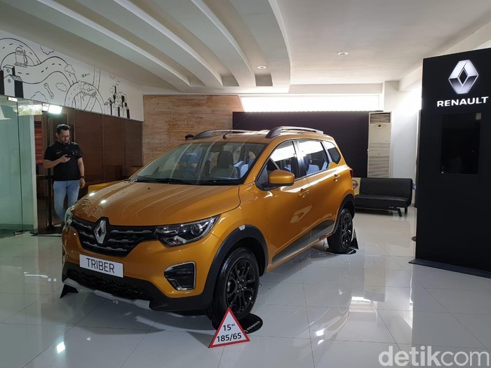 Renault Triber sapa Indonesia