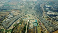 Bangunan terminal juga merupakan yang terbesar di dunia yang dibangun dengan struktur baja yang mulus. Foto: Dok. Xinhua/Ju Huanzong