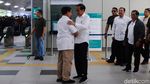 Penuh Tawa, Begini Momen Saat Prabowo Sambut Jokowi