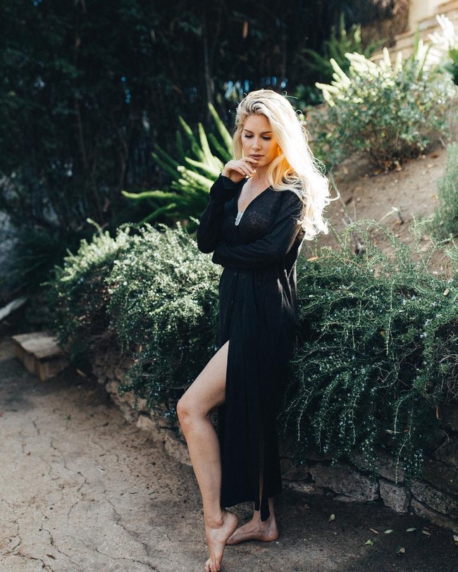 Heidi berpikir orang-orang akan berhenti mengritiknya ketika dia operasi. Semua yang dilakukannya karena orang-orang mengritiknya di komentar US Weekly dan People Magazine. Dia membawa apa yang dikatakan di komentar jahat dan hater pada dokter dan mengatakan, Apa yang bisa kita lakukan dengan ini? kata Spencer. Foto: Instagram @heidimontag