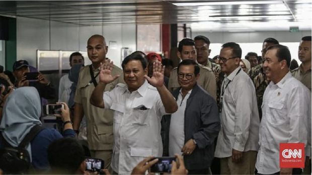 Ketemu Jokowi, Prabowo: Tak Ada Lagi Cebong-Kampret!