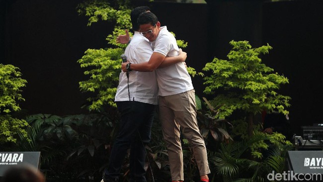 Sederet Pesan Sandiaga Uno untuk Erick Thohir Sang Sahabat Lama